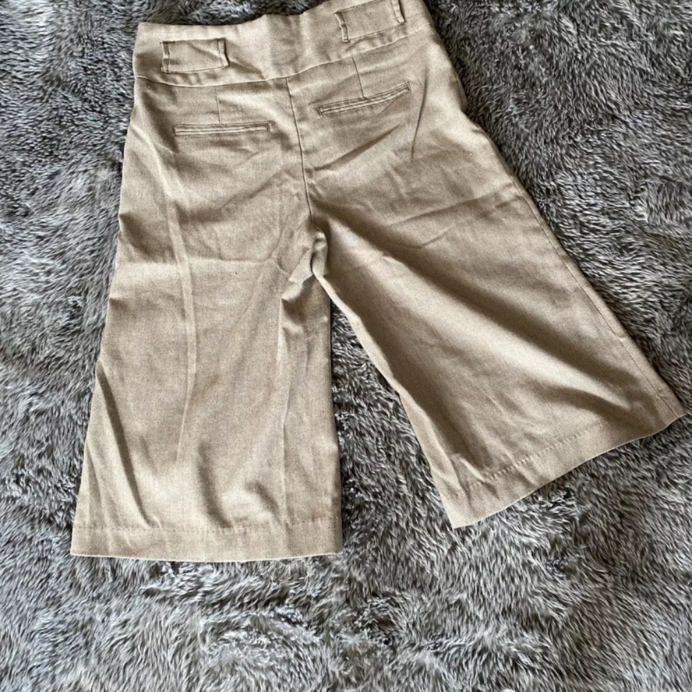 Women’s skirts pants ROBERTLOUIS Size 8.